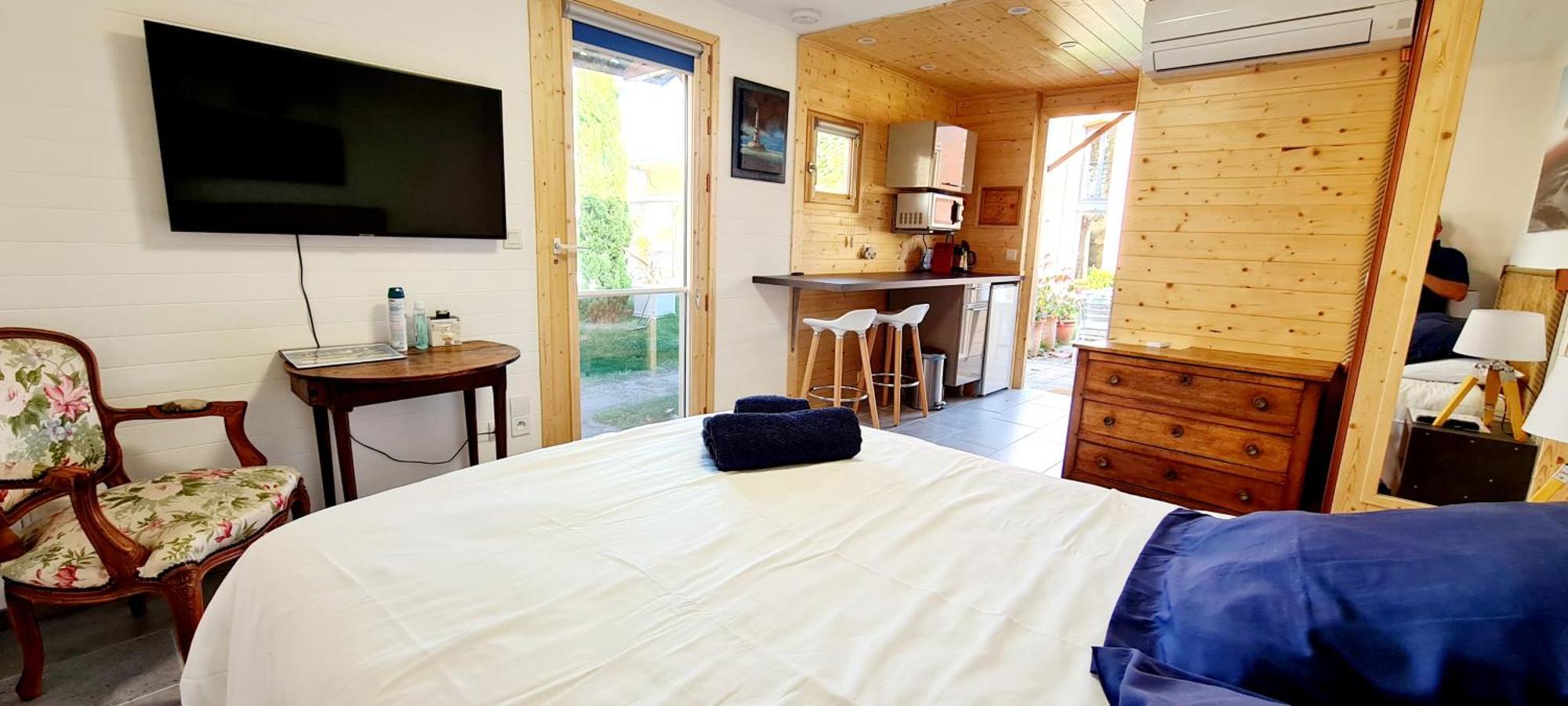 Cabane Cote Jardin Тулуза Экстерьер фото