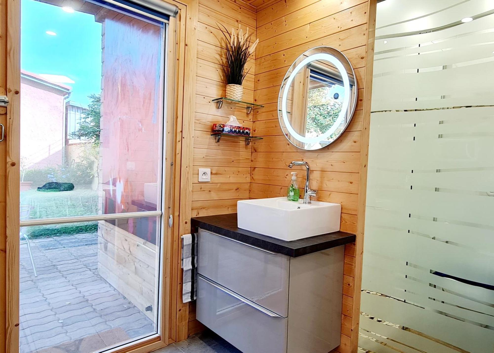 Cabane Cote Jardin Тулуза Экстерьер фото